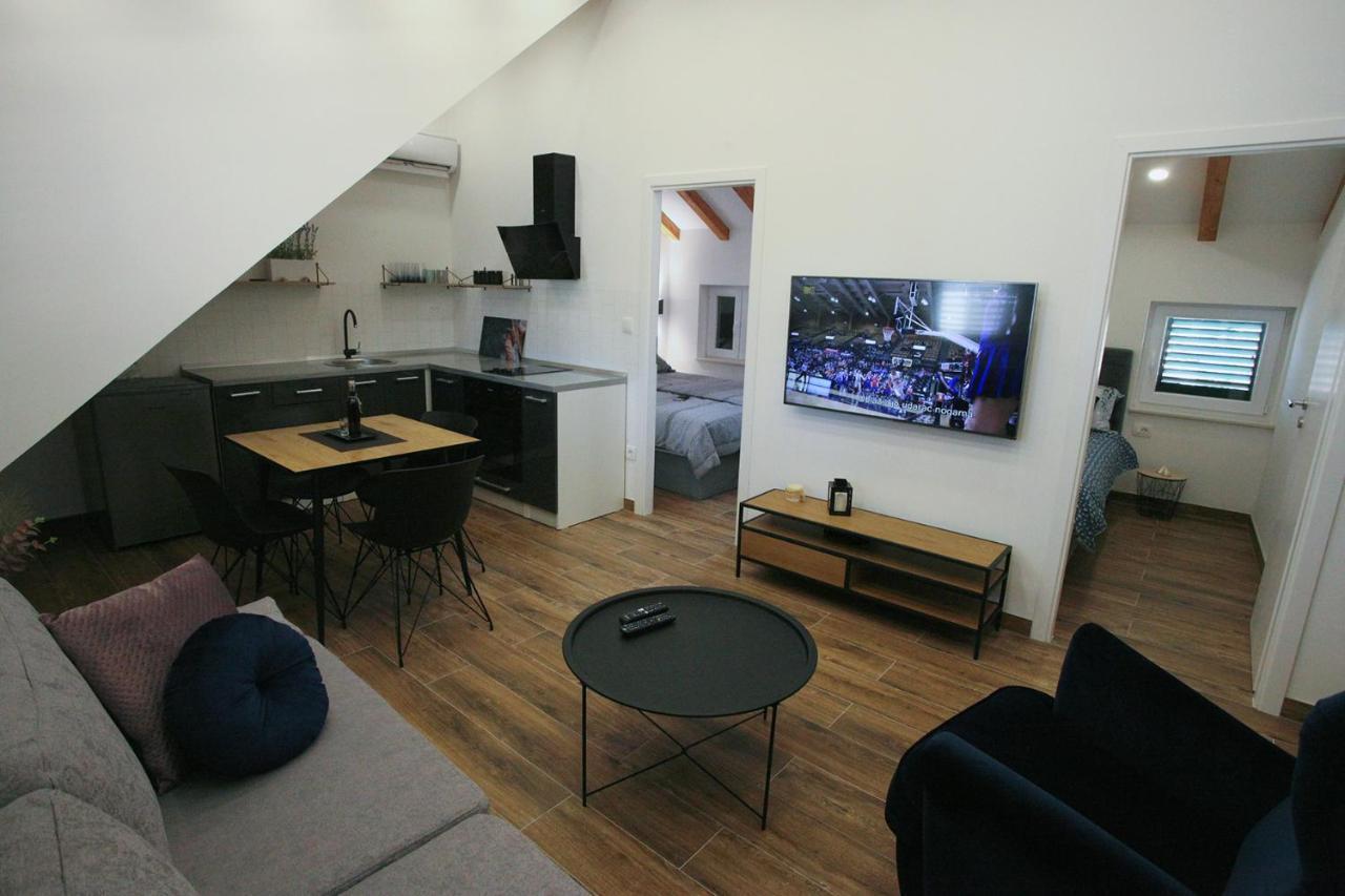 New Split Central Apartments Jakov & Niko Dış mekan fotoğraf