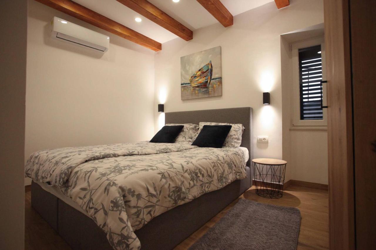 New Split Central Apartments Jakov & Niko Dış mekan fotoğraf